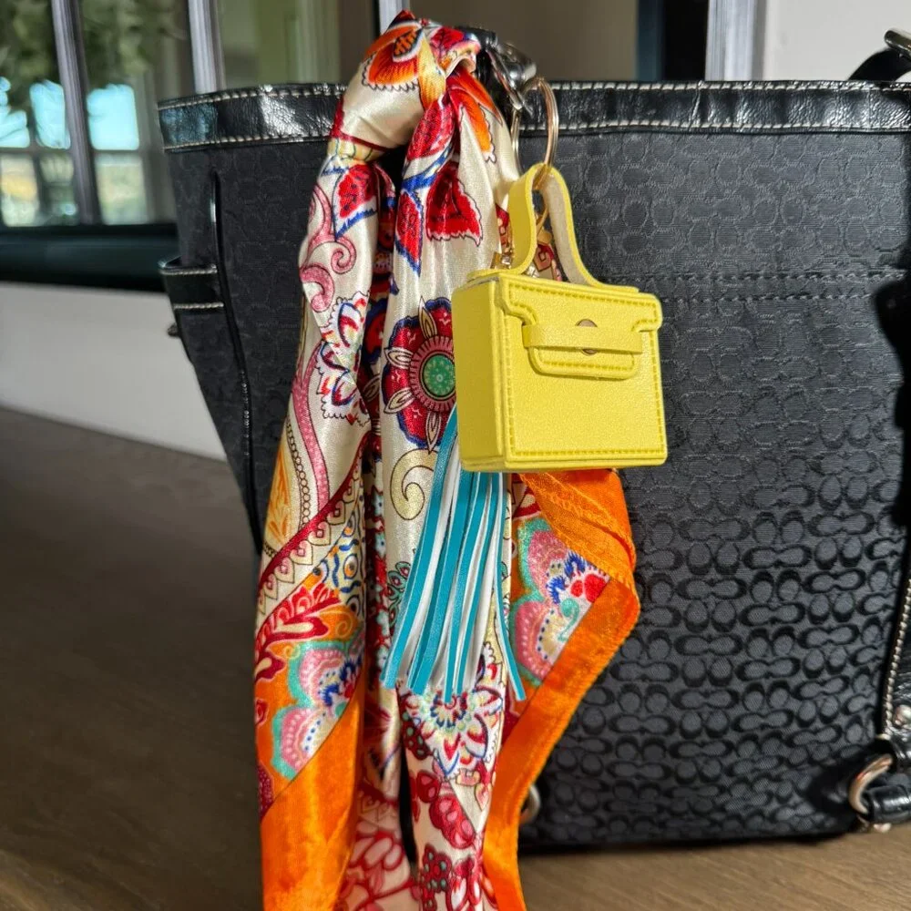 Coach Signature Jacquard Gallery Tote - Picture 8 of 14